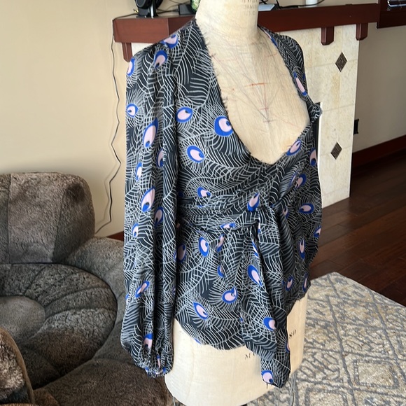 COPY - RARE Luxury Jones one of a kind wrap top (LA iconic) XS-M - Picture 5 of 15